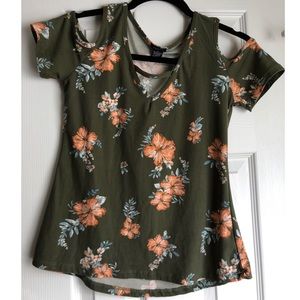 Rue21 Floral Top